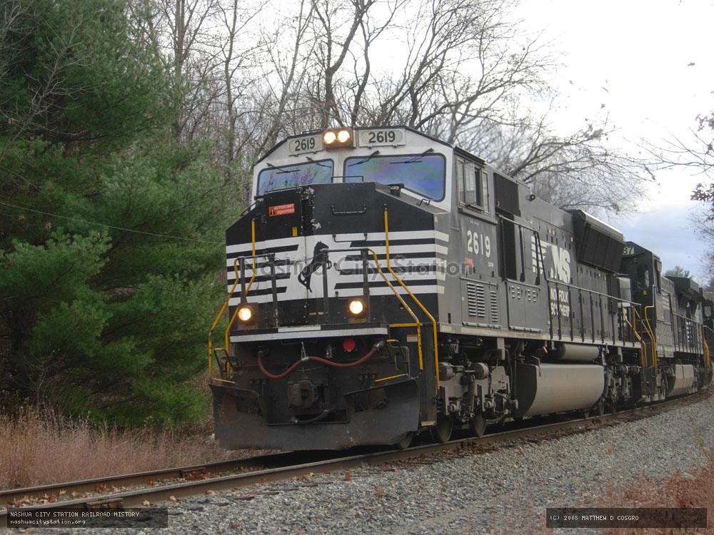 Digital Image: Unit coal train NHB72 heads north through Moore